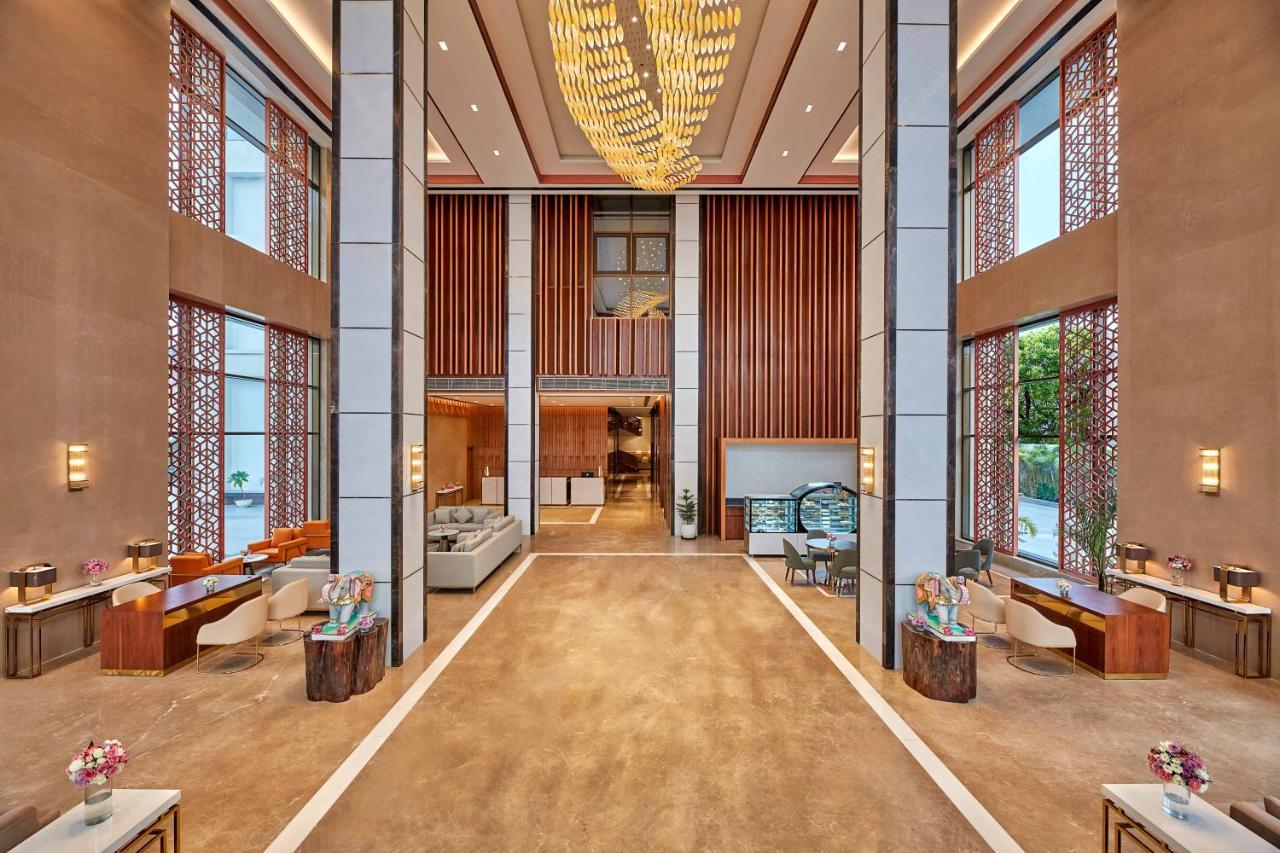 Doubletree By Hilton Waranasi Zewnętrze zdjęcie