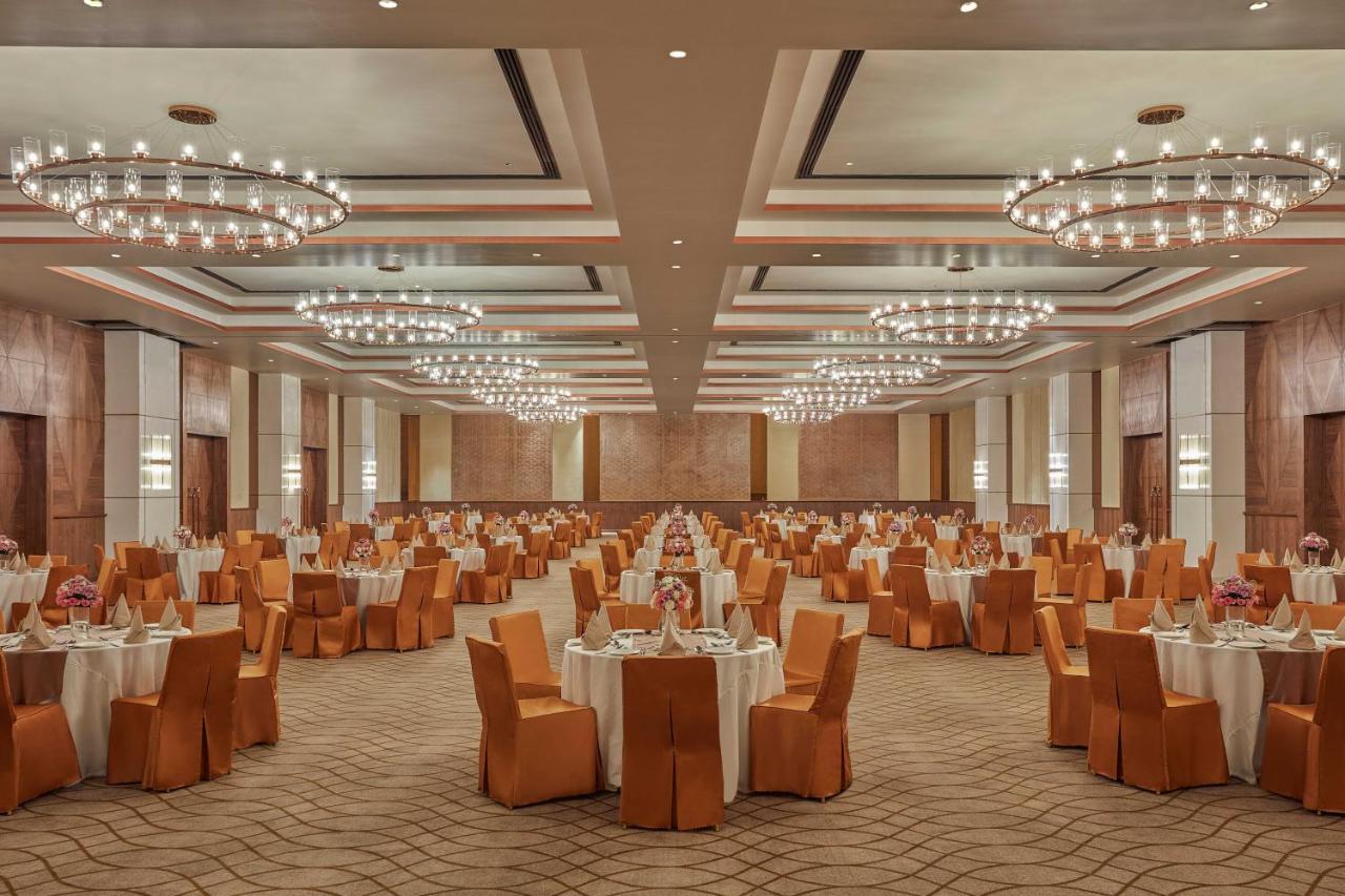 Doubletree By Hilton Waranasi Zewnętrze zdjęcie