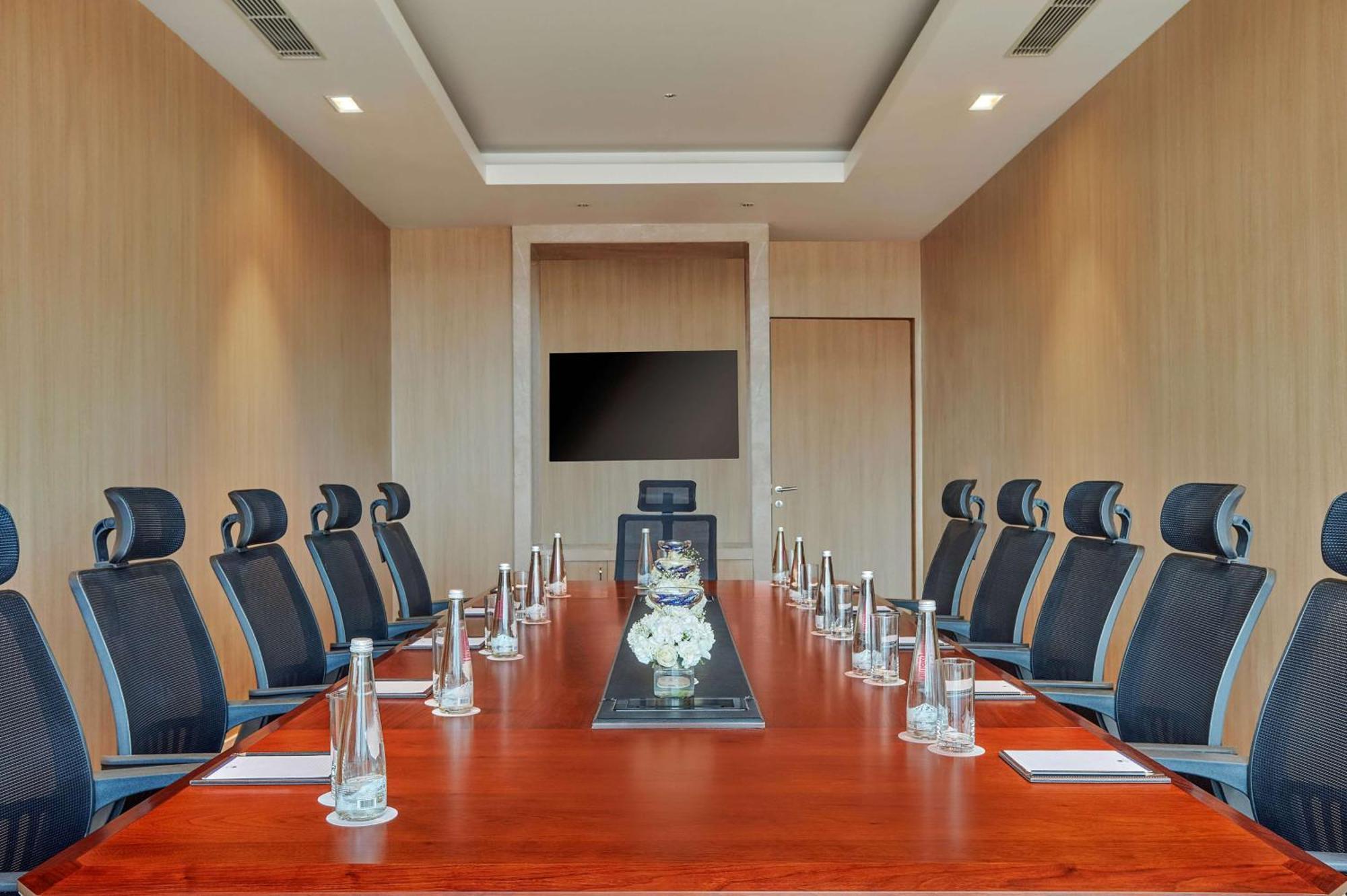 Doubletree By Hilton Waranasi Zewnętrze zdjęcie